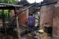Image of Eyewitnesses report that the extremist group celebrated the police withdrawal by attacking the homes. The situation is still unstable.  The three owners of the burned houses in Sirsapanga have presented official reports to the police. 