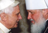 Image of Pope Benedict XVI and Patriarch Kirill
