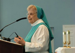 Image of Mother Nadine Brown speaking at the 2007 Catholic Women's Conference