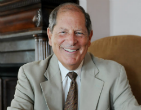 Image of Republican Bob Turner.