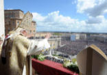Image of Pope Benedict XVI greets the faithful