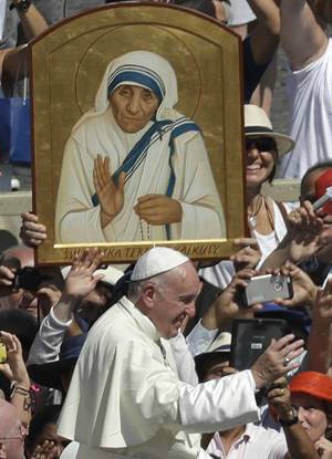 Pope Francis calls us to follow St. Mother Teresa's example.