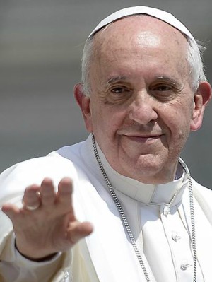 Pope Francis refuses to use bullet-proof glass on the popemobile during his Egyptian tour.