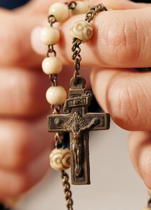 How to pray the Rosary.