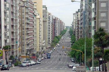 A three-year old in Argentina has miraculously survived a fall from a ninth-floor balcony.