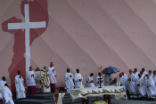 Image of Pope Francis with Mozambican Catholics 