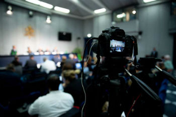 Briefing in Holy See Press