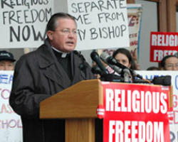 Image of The Supreme Knight of the Knights of Columbus speaking at the Rally which gave rise to the State of Connecticut's unconstitutional persecution of the Catholic Church.